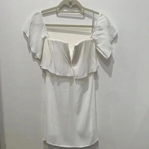 Cute Lovers + Friends white dress. XS NEW without Tags